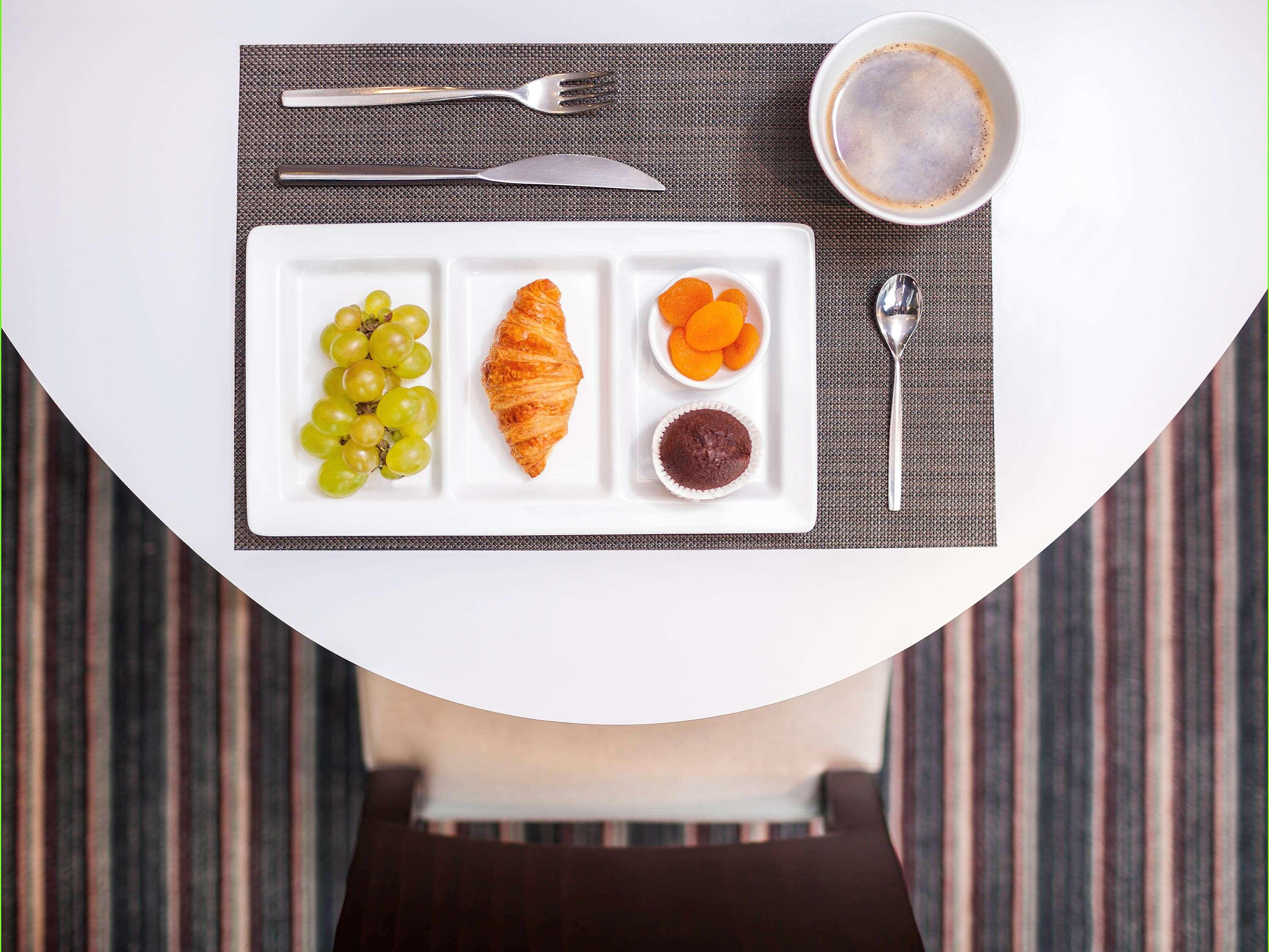 B&B Hotel Cergy Port 4 Etoiles Ngoại thất bức ảnh