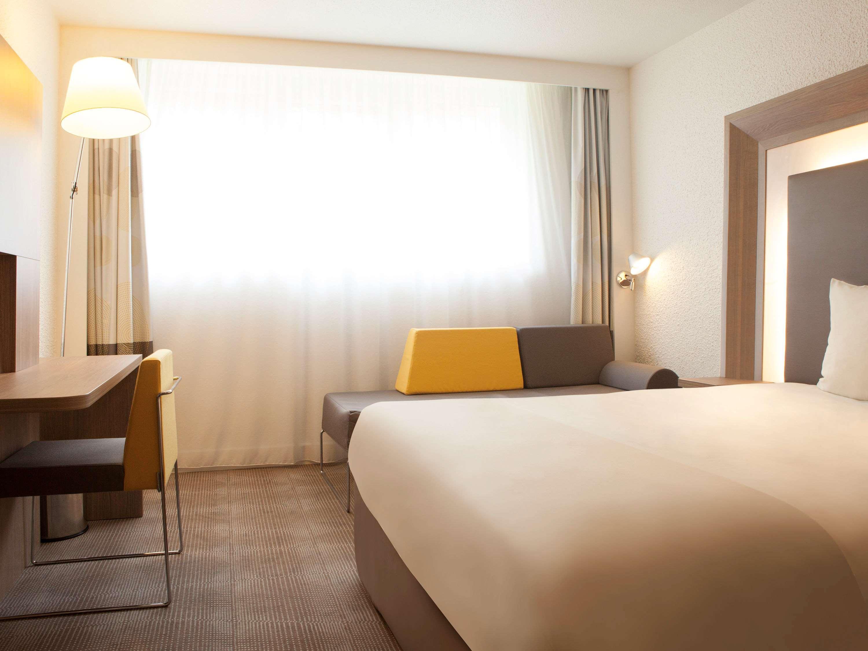 B&B Hotel Cergy Port 4 Etoiles Ngoại thất bức ảnh