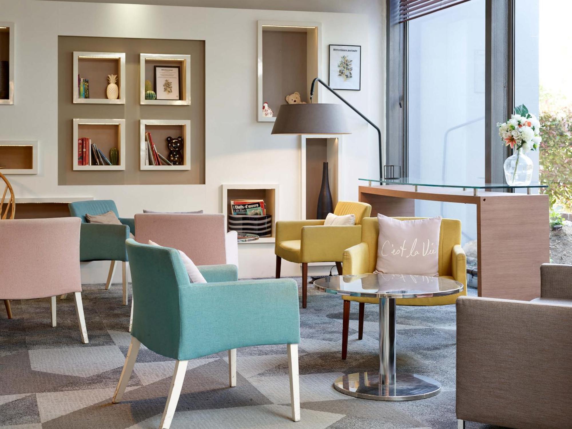B&B Hotel Cergy Port 4 Etoiles Ngoại thất bức ảnh