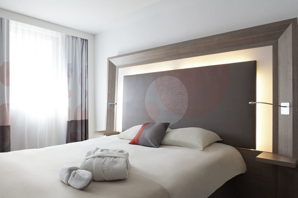 B&B Hotel Cergy Port 4 Etoiles Ngoại thất bức ảnh